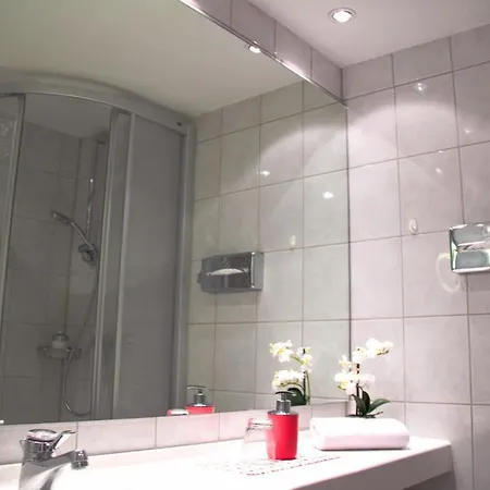 Adler Fohrenbuehl 3*